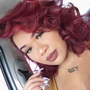 Meet your Posher, Briana